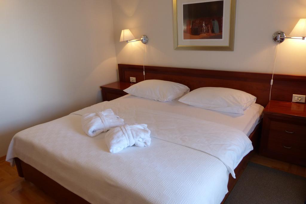 Apartments Punta Veli Lošinj Habitación foto