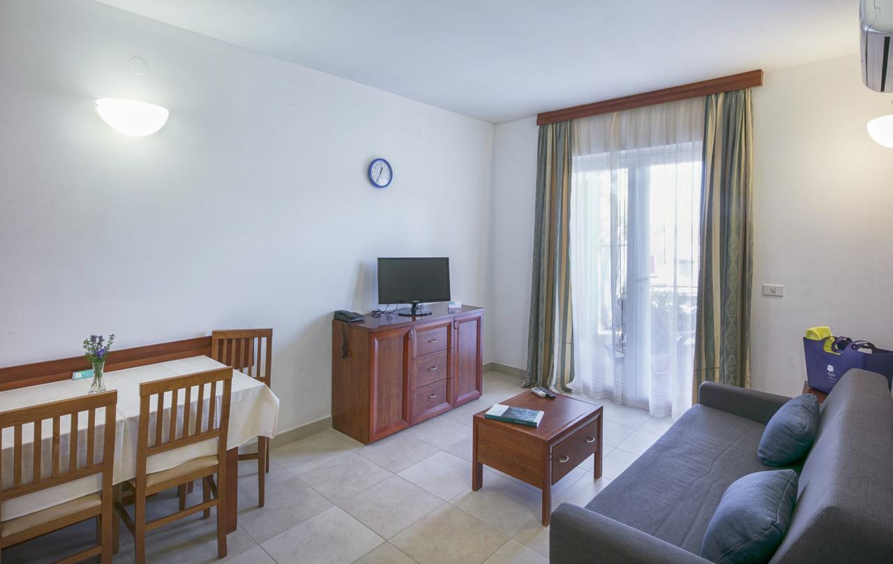 Apartments Punta Veli Lošinj Habitación foto